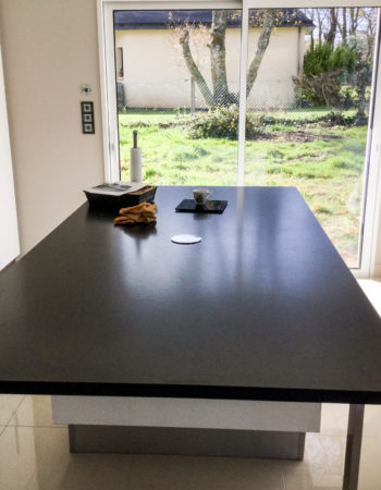 Cuisine avec e l'espacen sur mesure, cuisines Marrec à Pont Aven