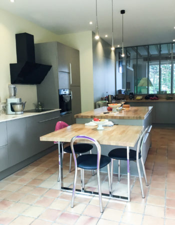 Verrière, cuisine ouverte sur la maison sur mesure, cuisines Marrec à Pont Aven